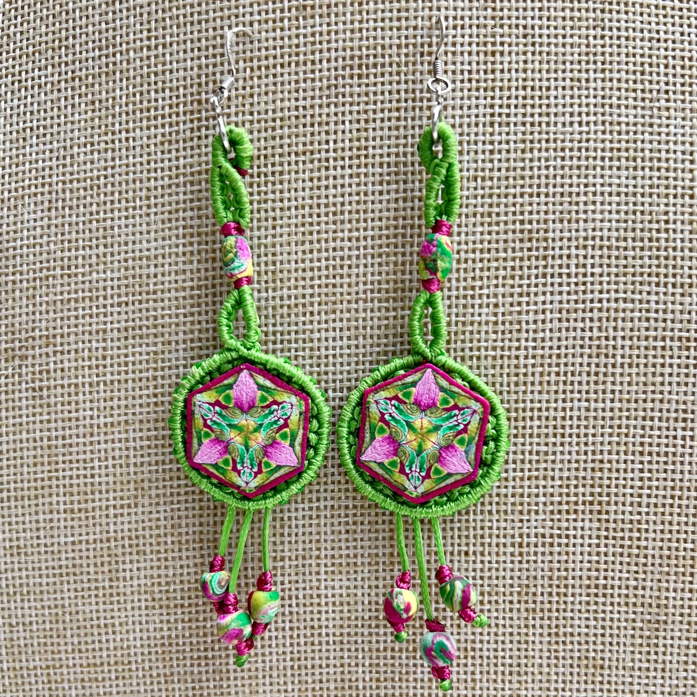 Vista frontal de los pendientes
