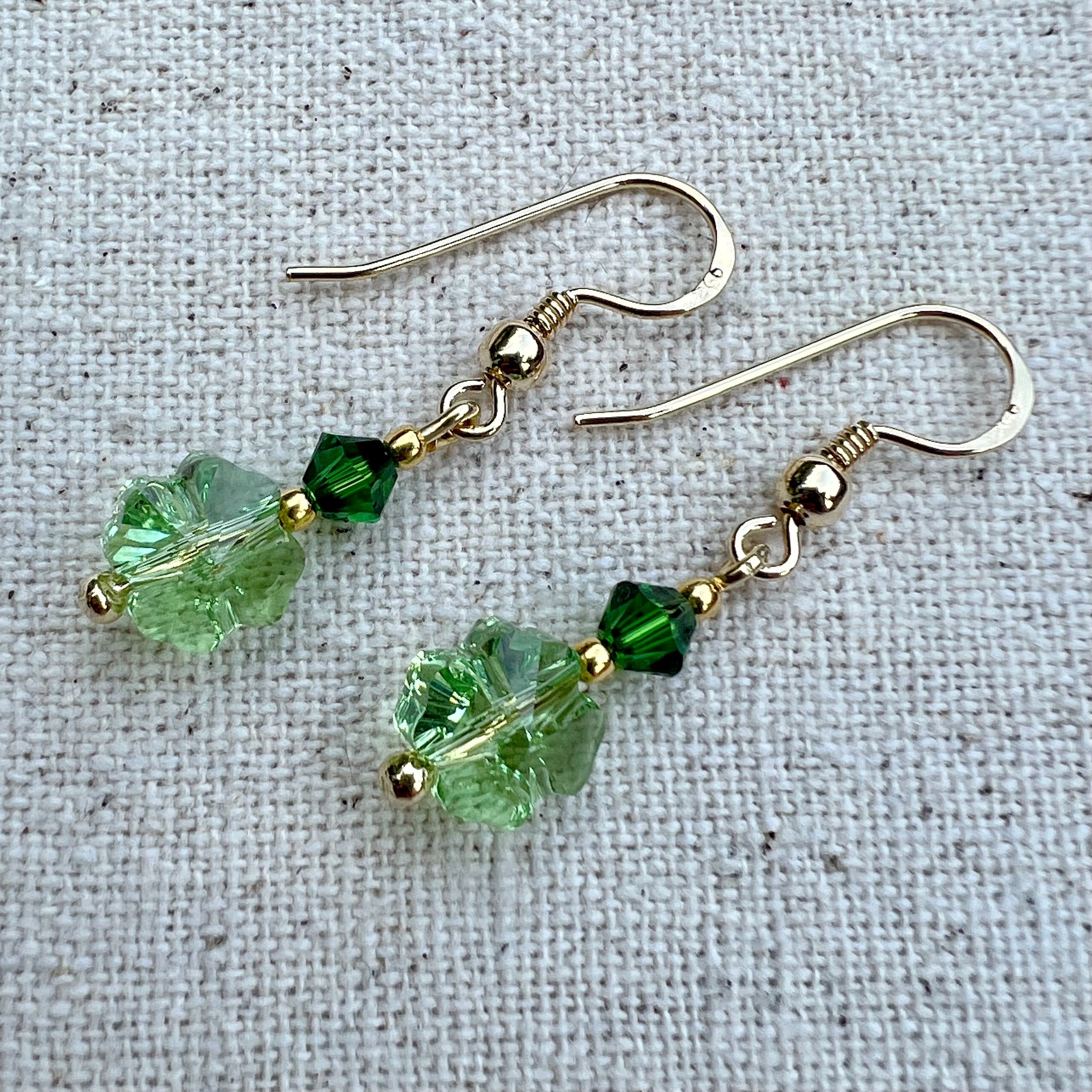 Pendientes peridot y plata chapada en oro