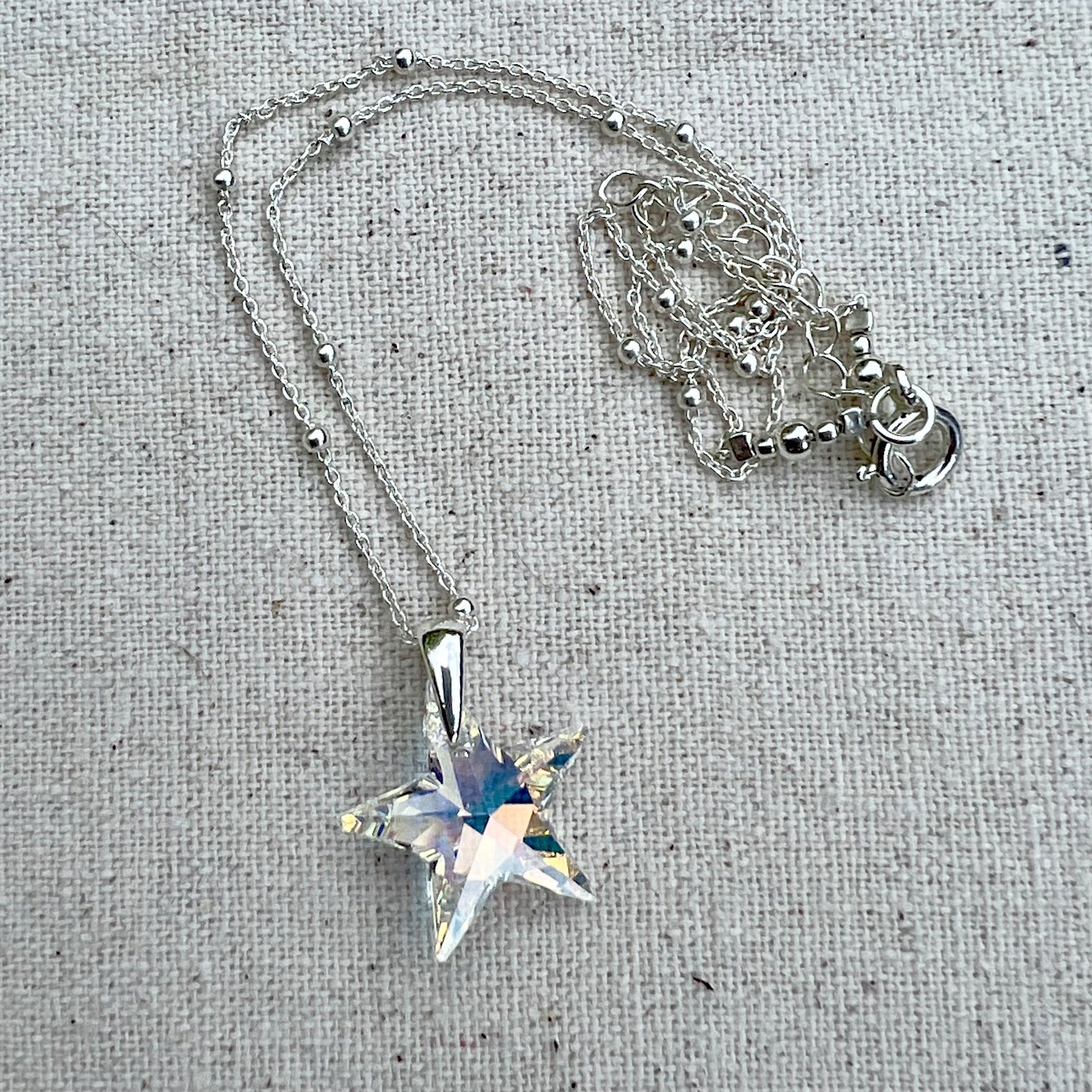 Colgante con cadena de plata