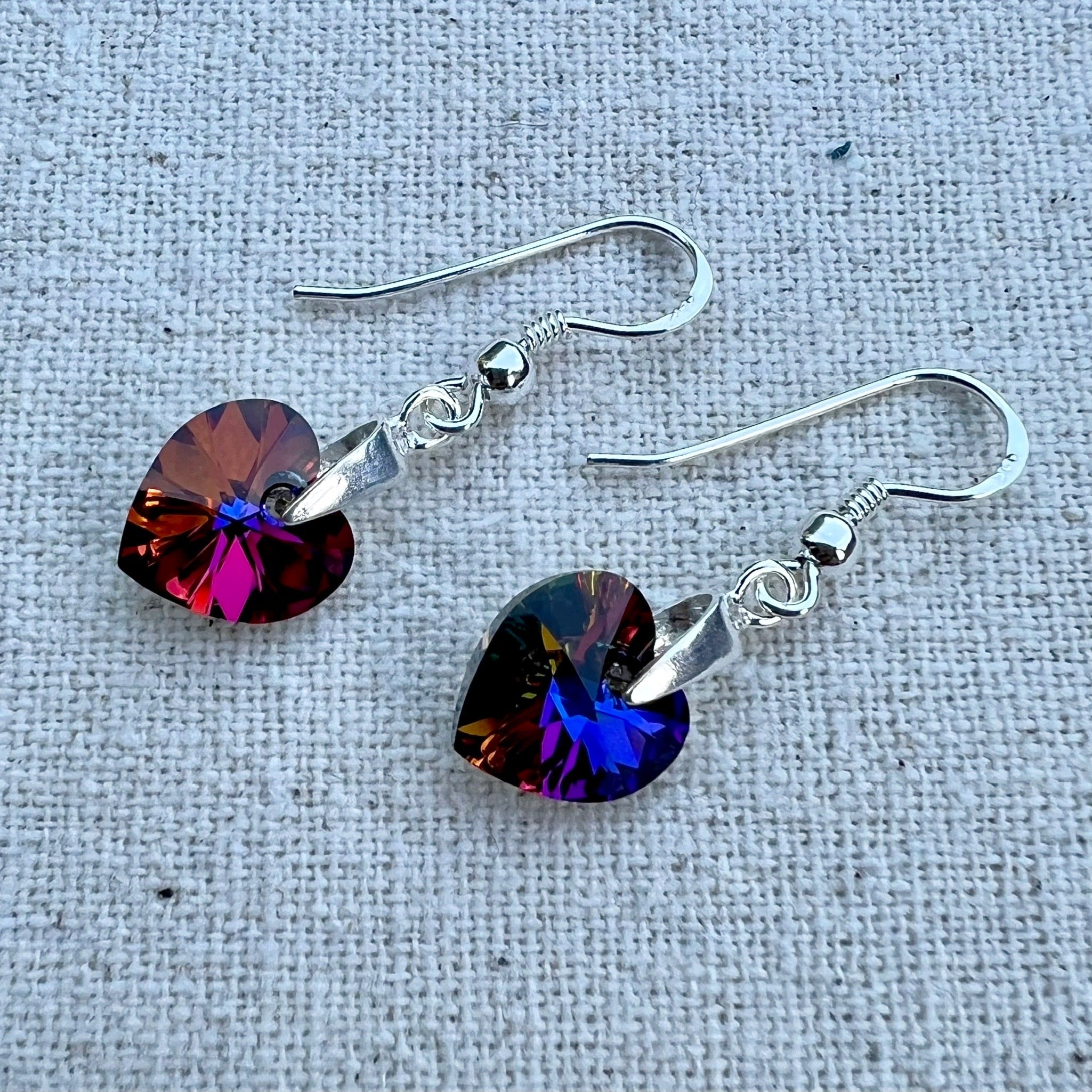Pendientes en Crystal Volcano y plata