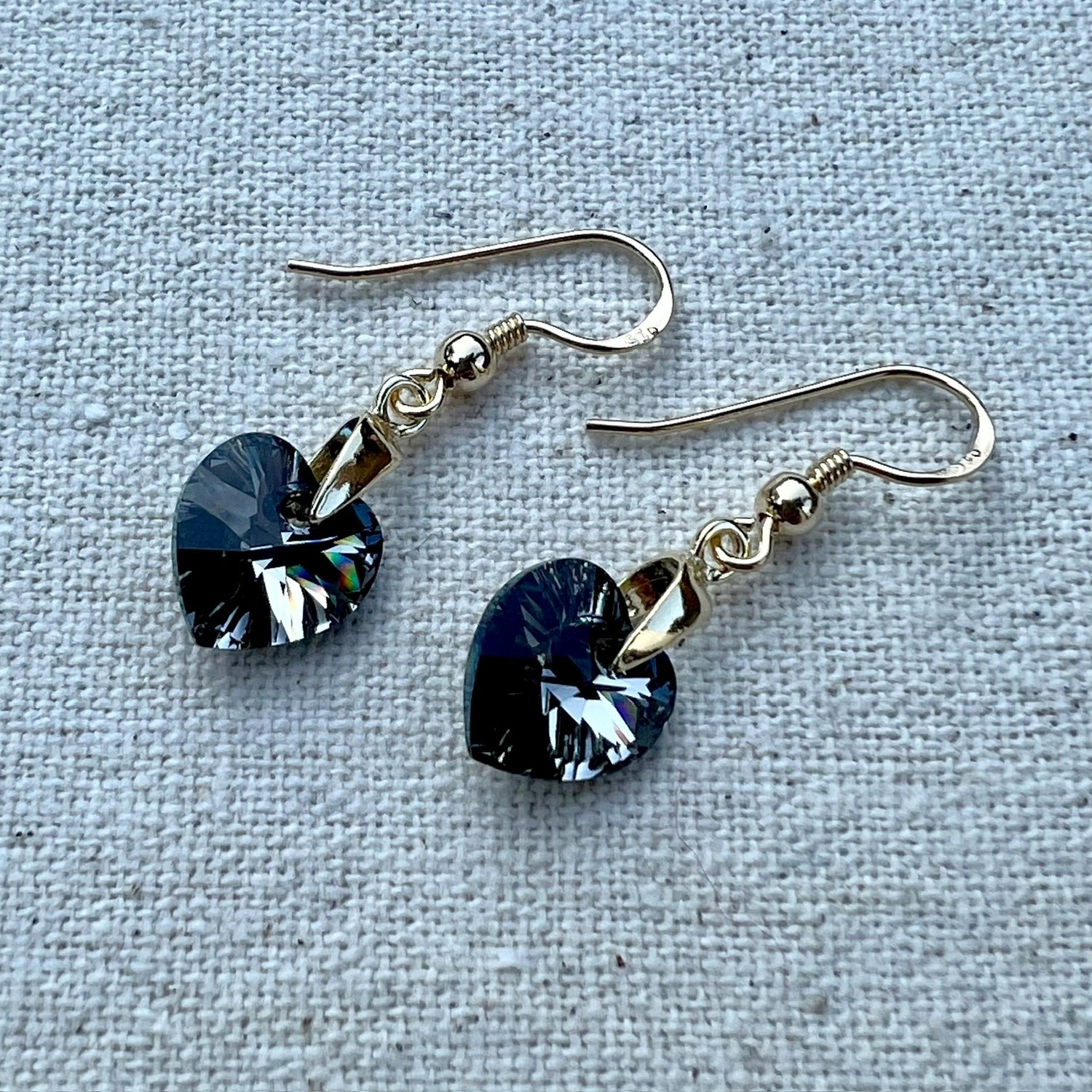 Pendientes en Crystal Rainbow y plata chapada oro