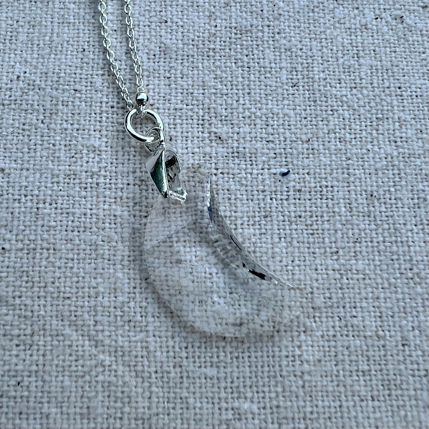 Detalle de la luna de cristal