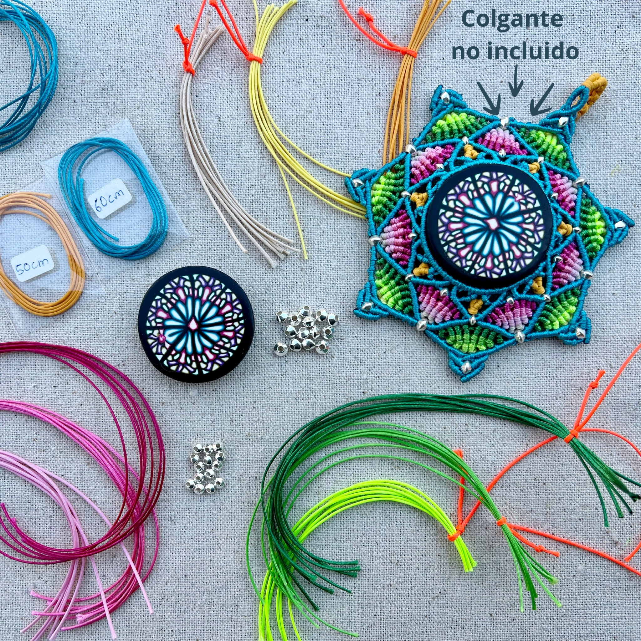 Materiales del kit. Colgante no incluido
