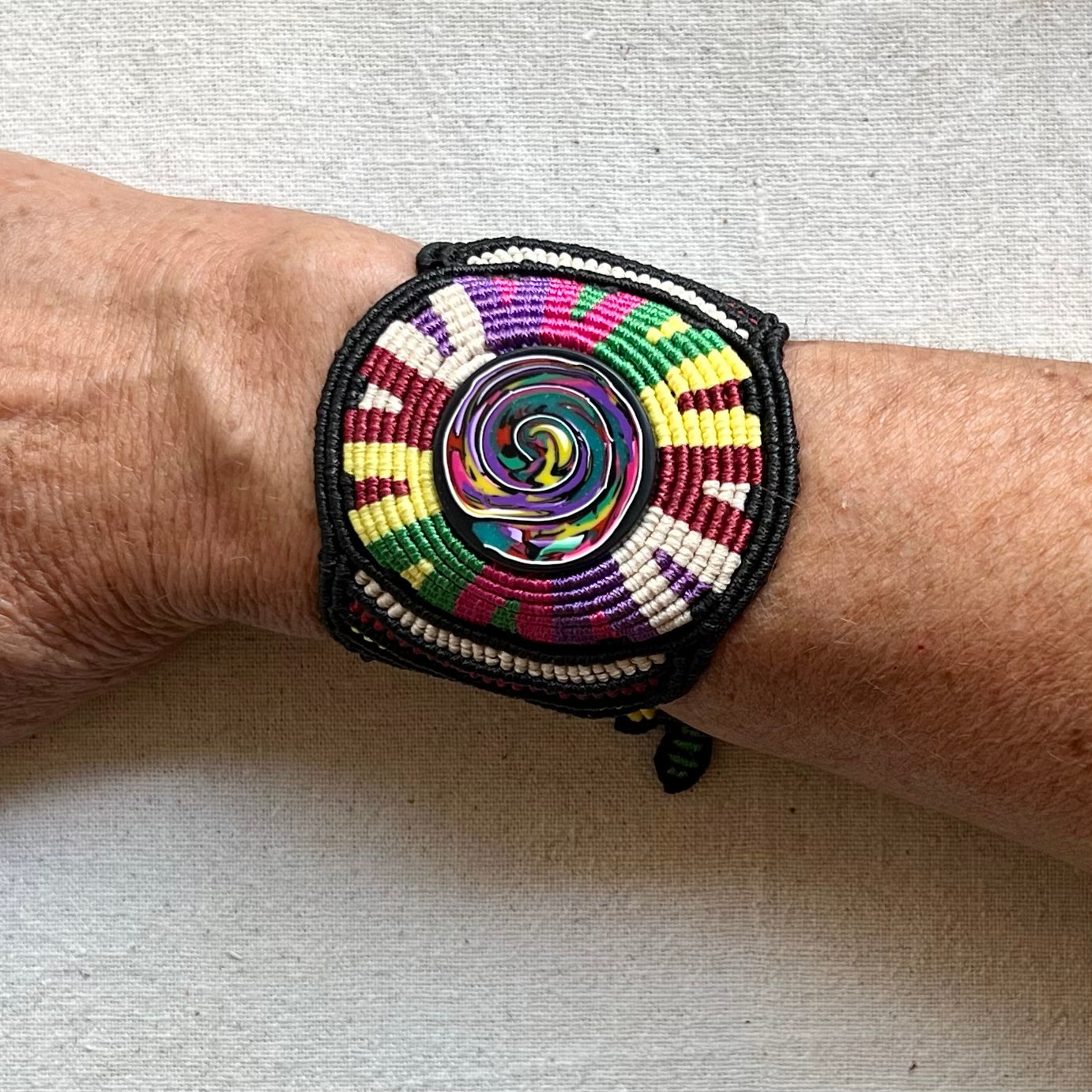 Vista de la pulsera en modelo
