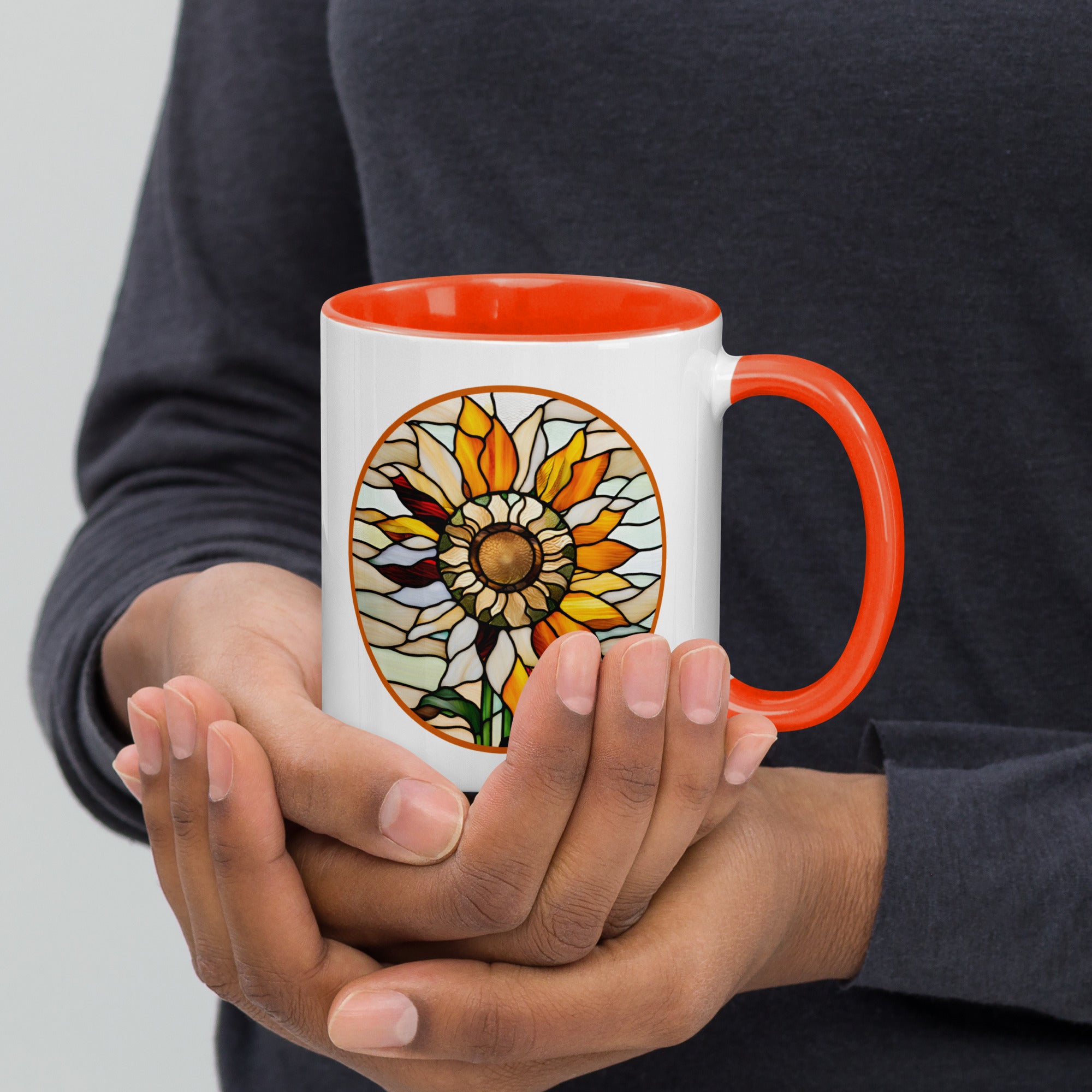 Vista de la taza en las manos