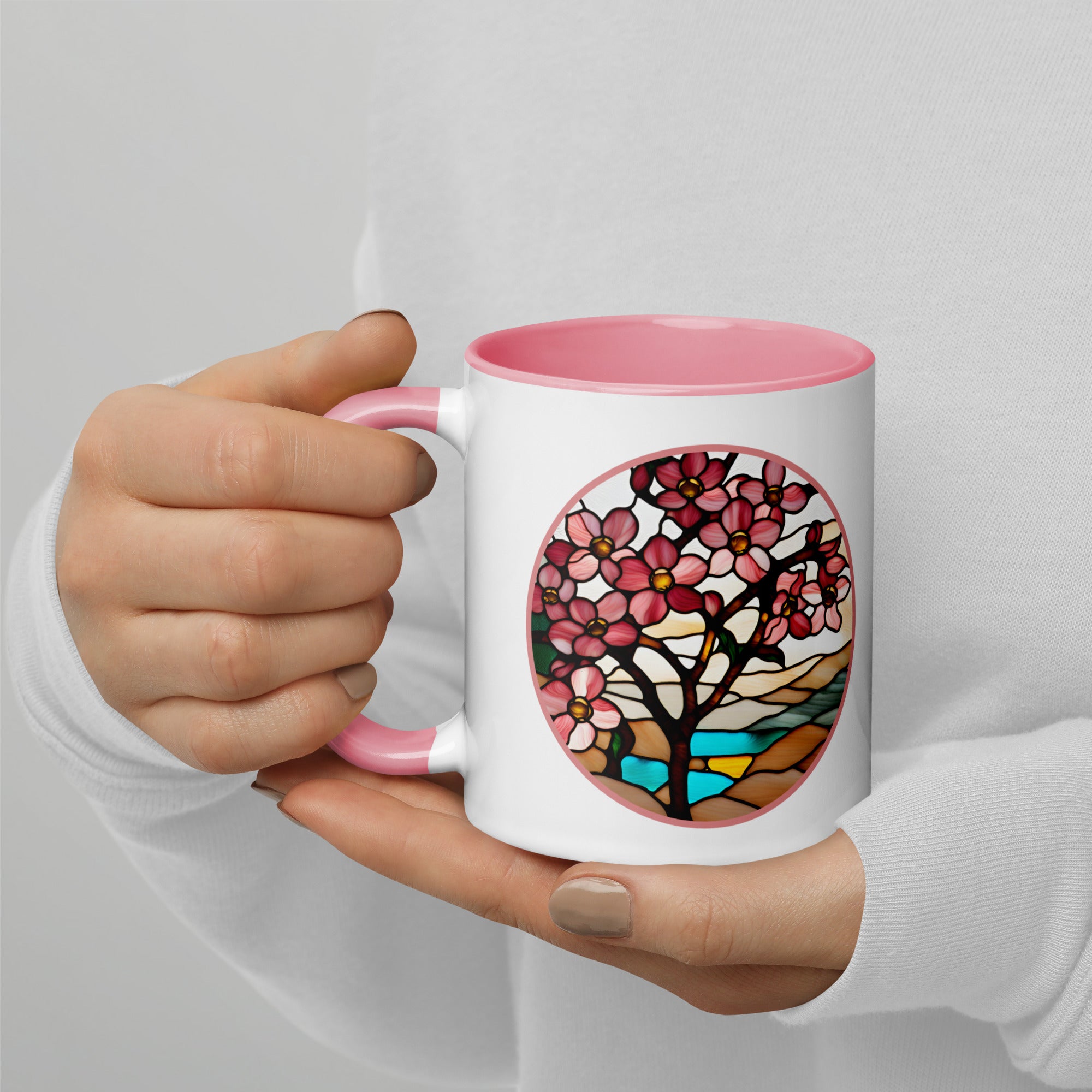 Vista de la taza cogida por el mango