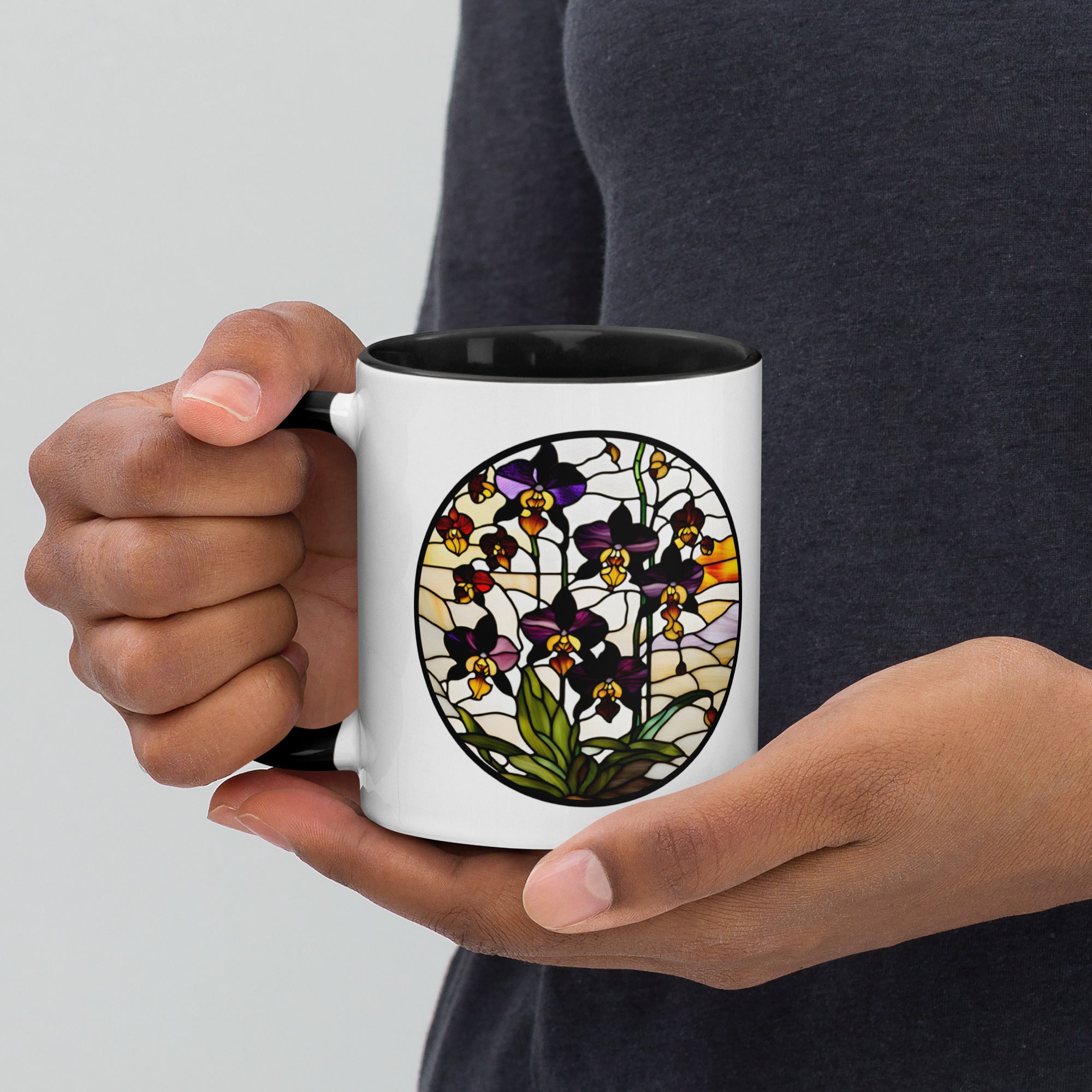 Taza cogida por el asa
