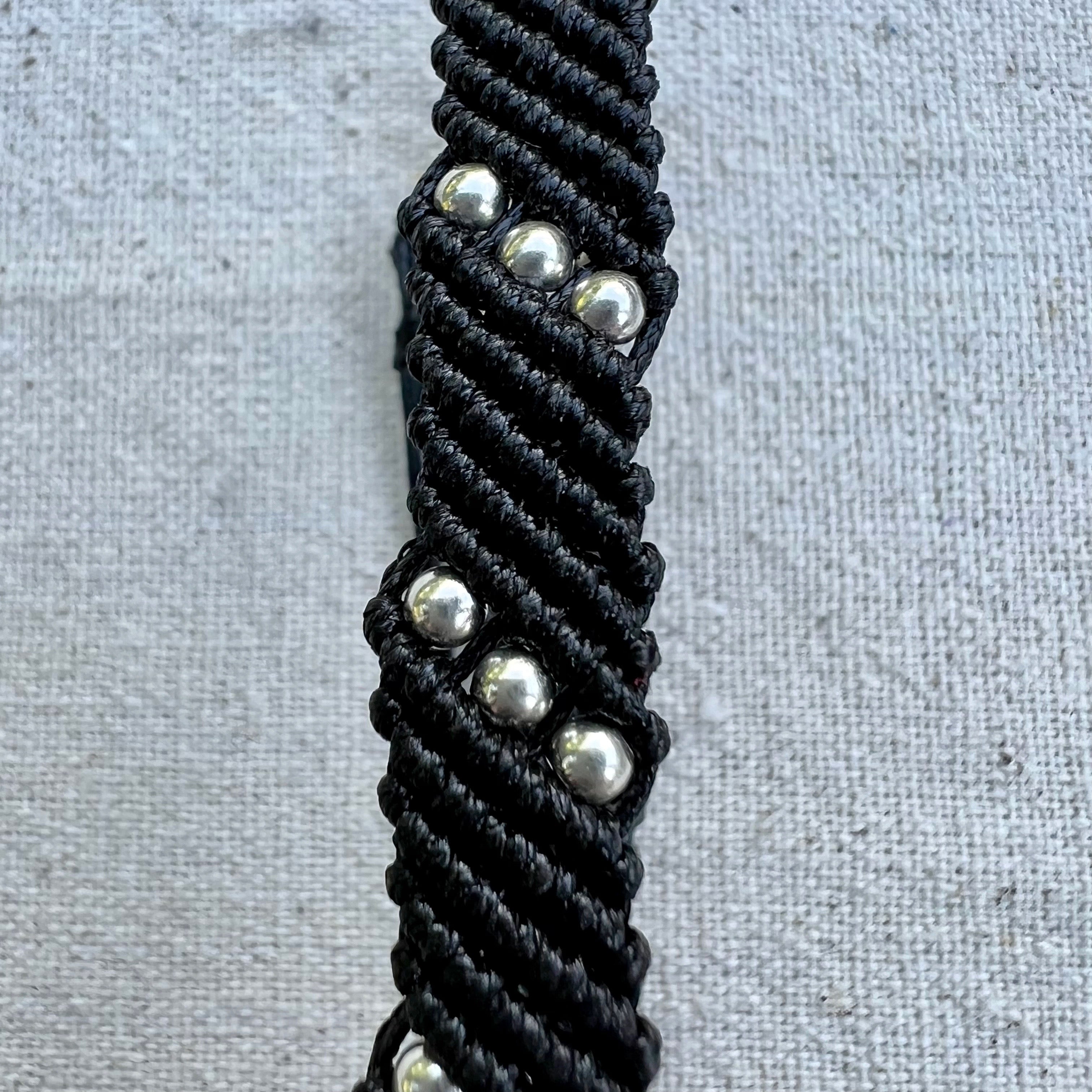 Detalle del trabajo de macramé