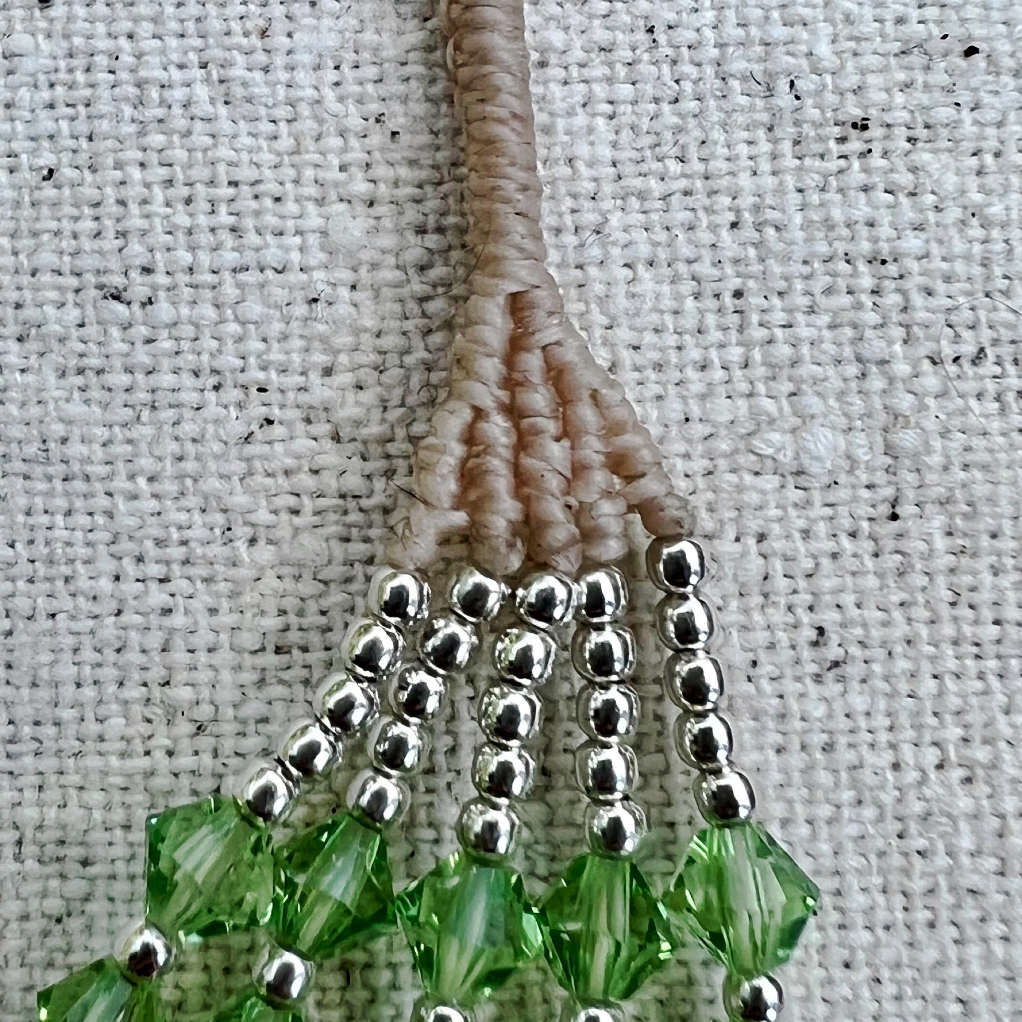 Detalle del enganche de macramé