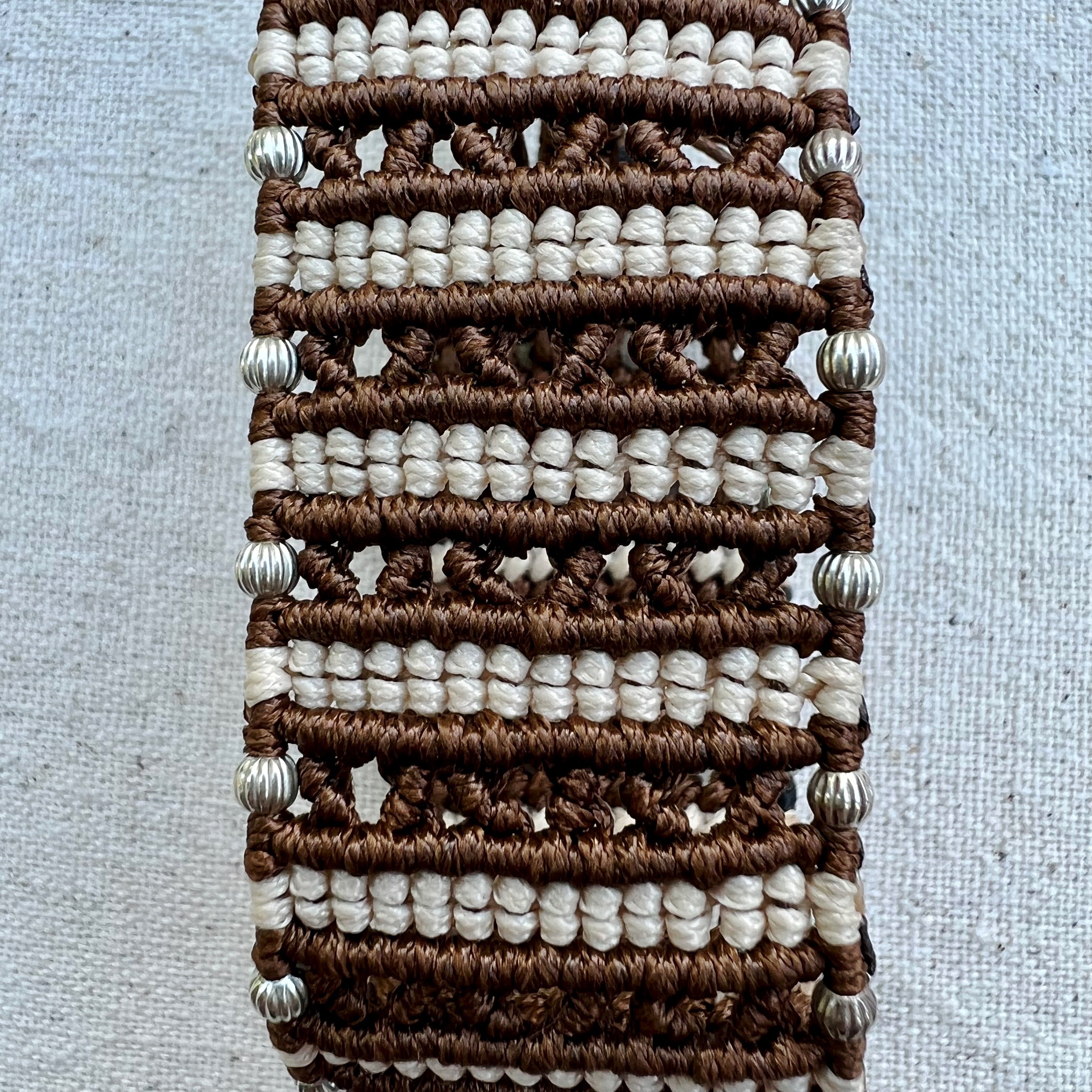 Detalle del trabajo de macramé