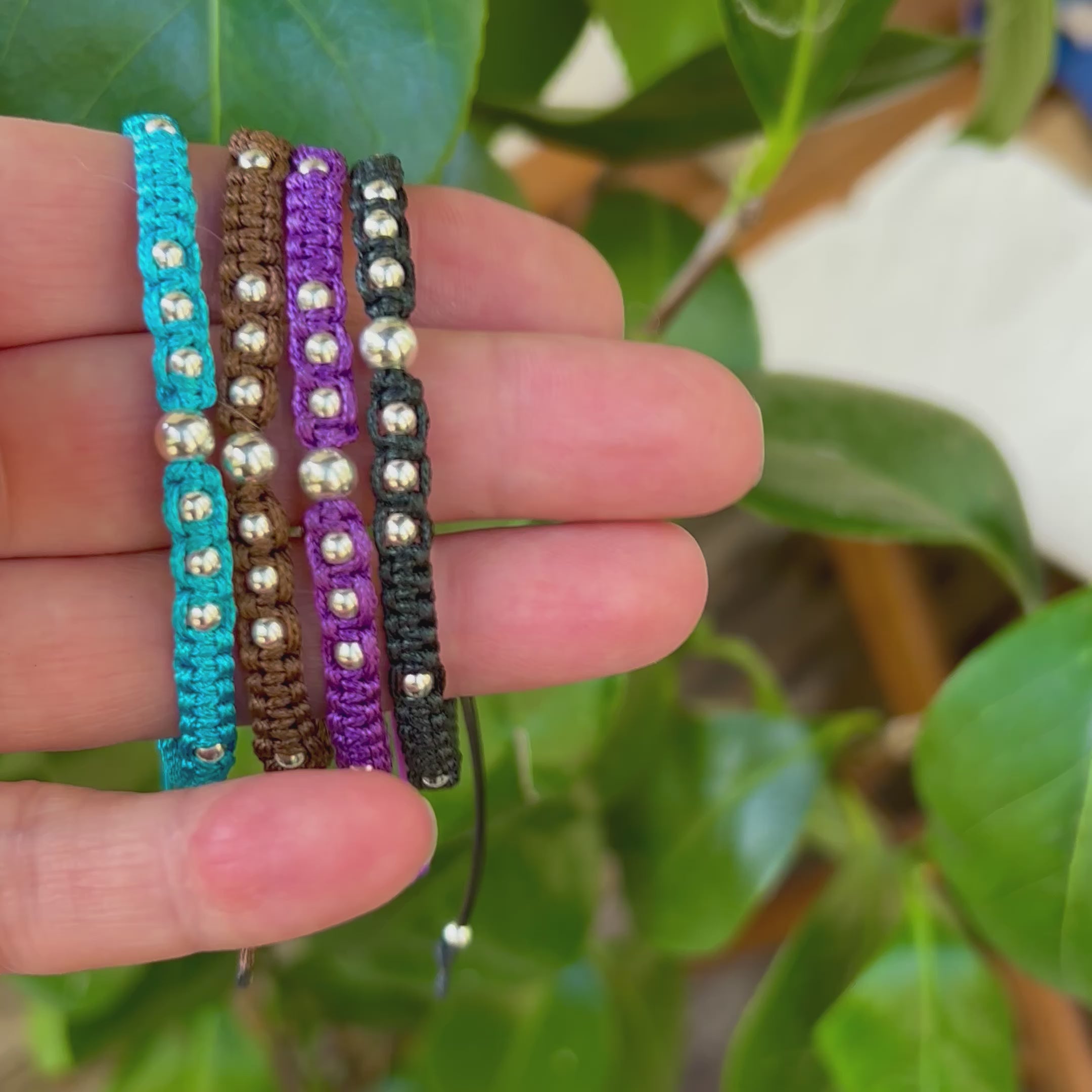 Vídeo con detalles de las pulseras
