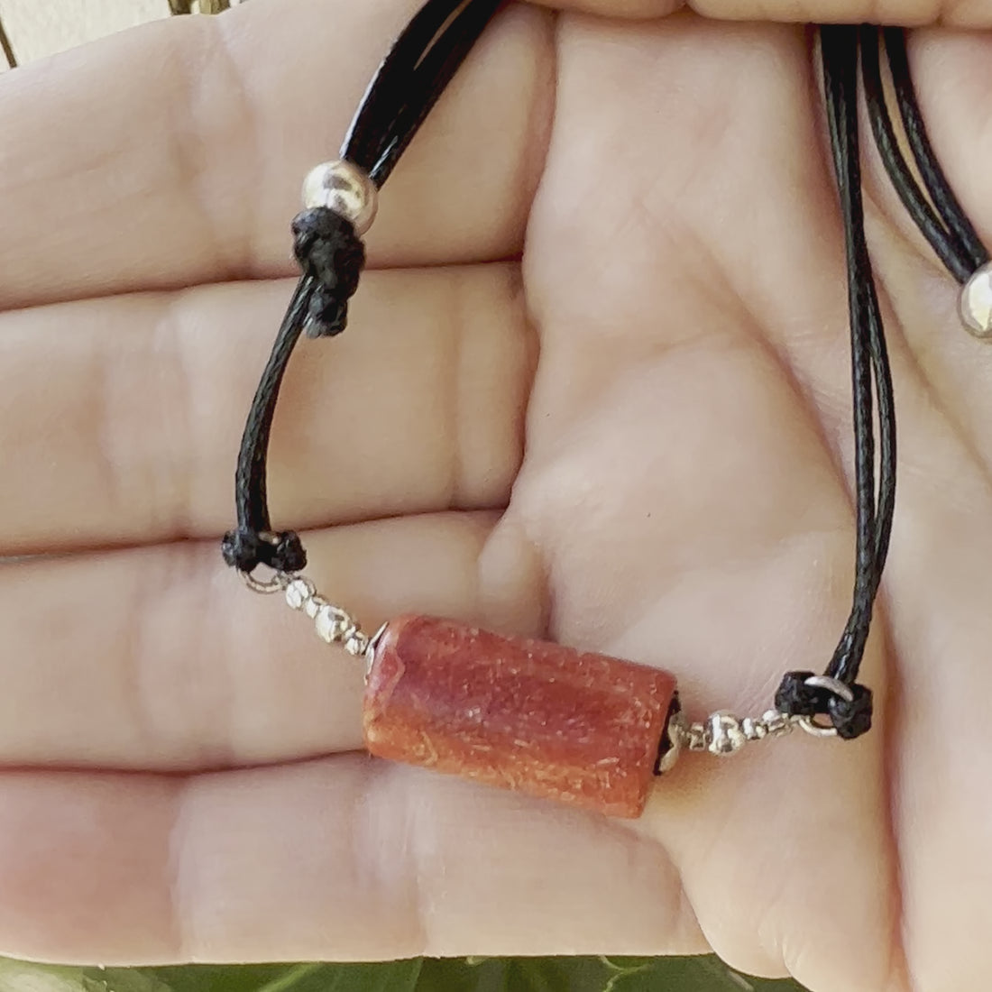 Vídeo con detalles de la pulsera