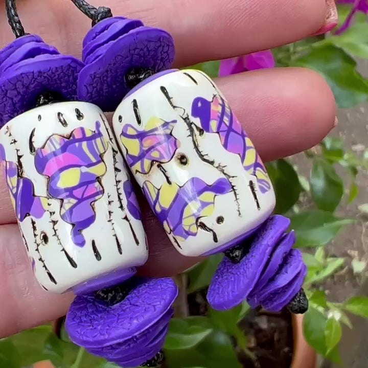 Vídeo con detalles de los pendientes
