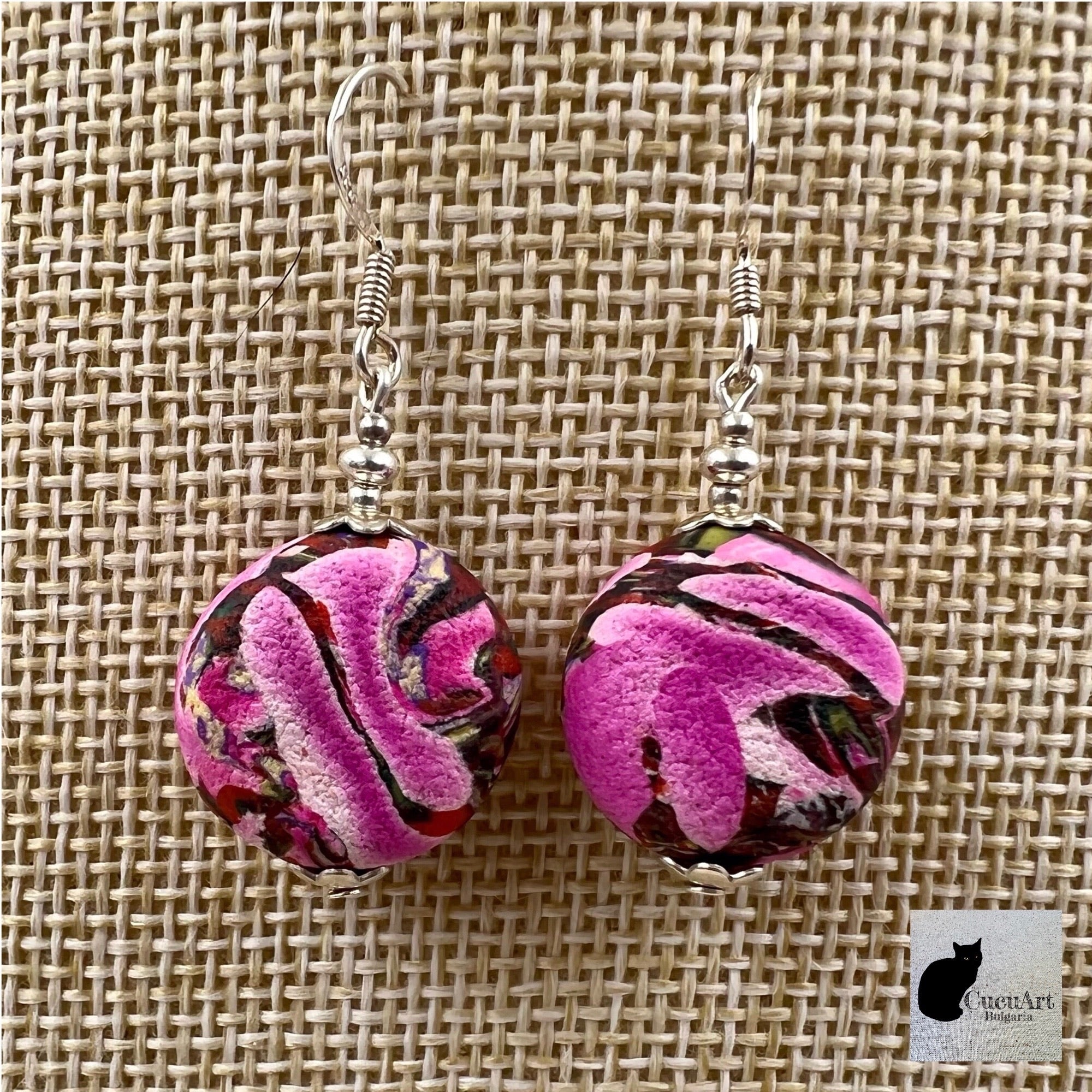 Vista frontal de los pendientes