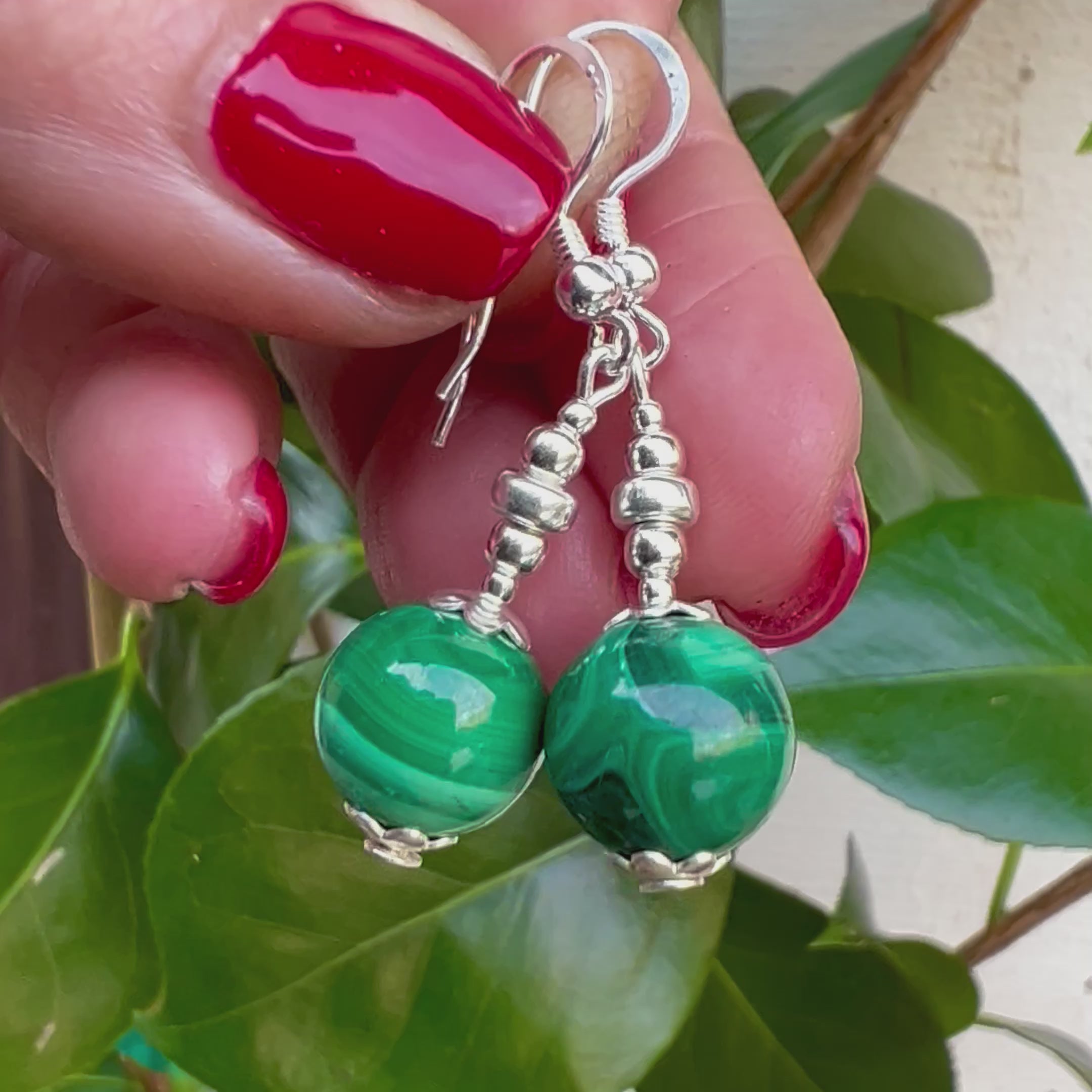 Pendientes de Malaquita y Plata de Ley. Hecho a mano por CucuArt