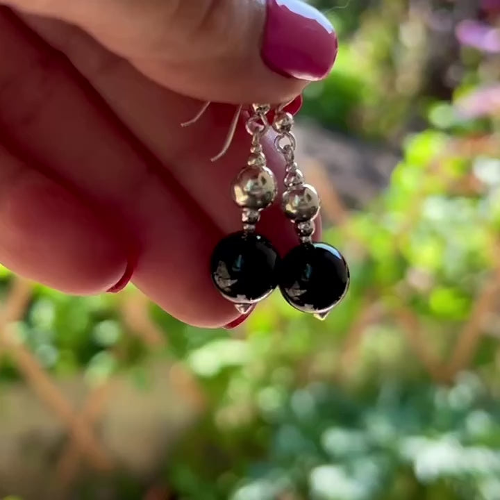 Vídeo con detalles de los pendientes