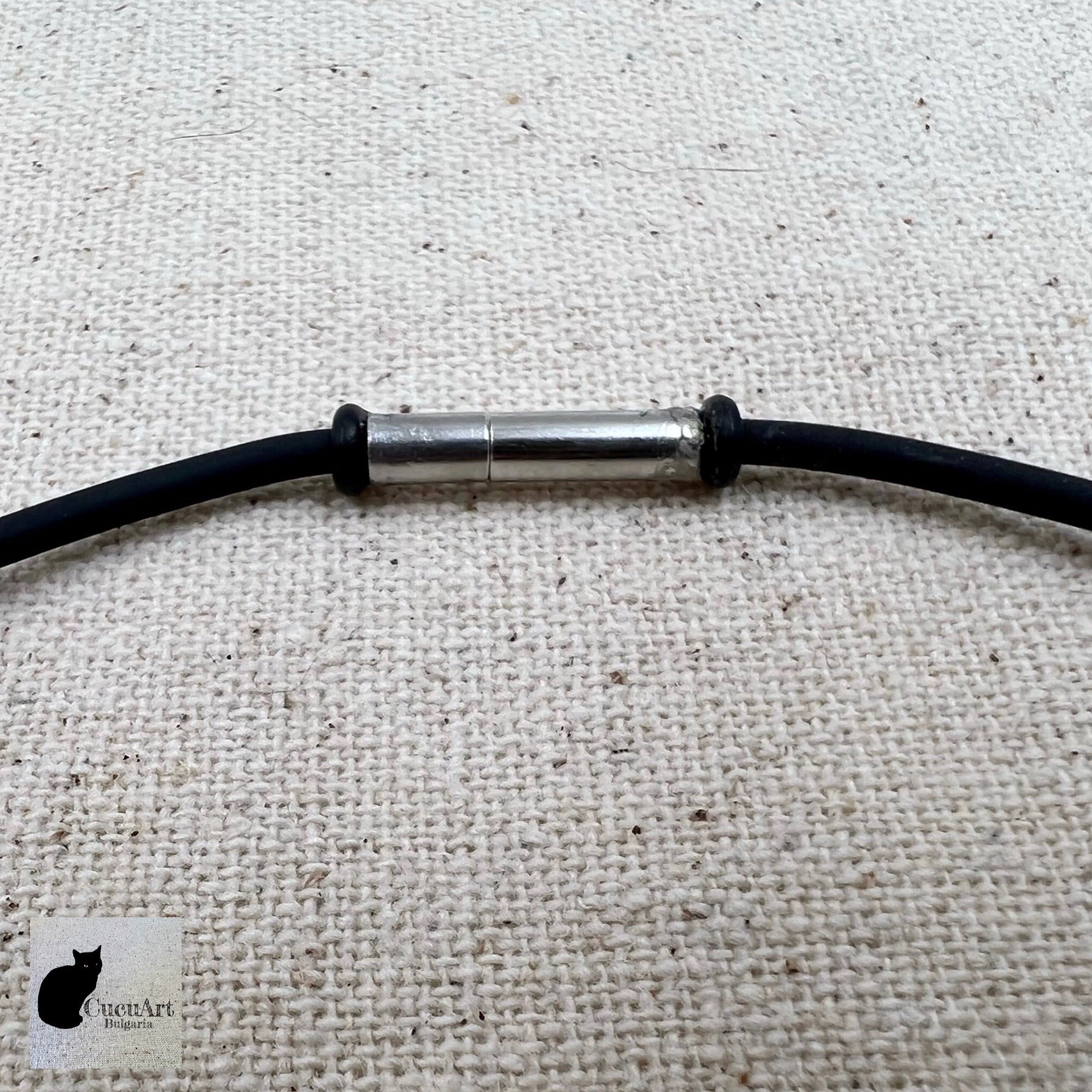 Detalle del cierre del cordón de caucho