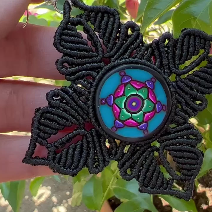 Vídeo con detalle de los pendientes
