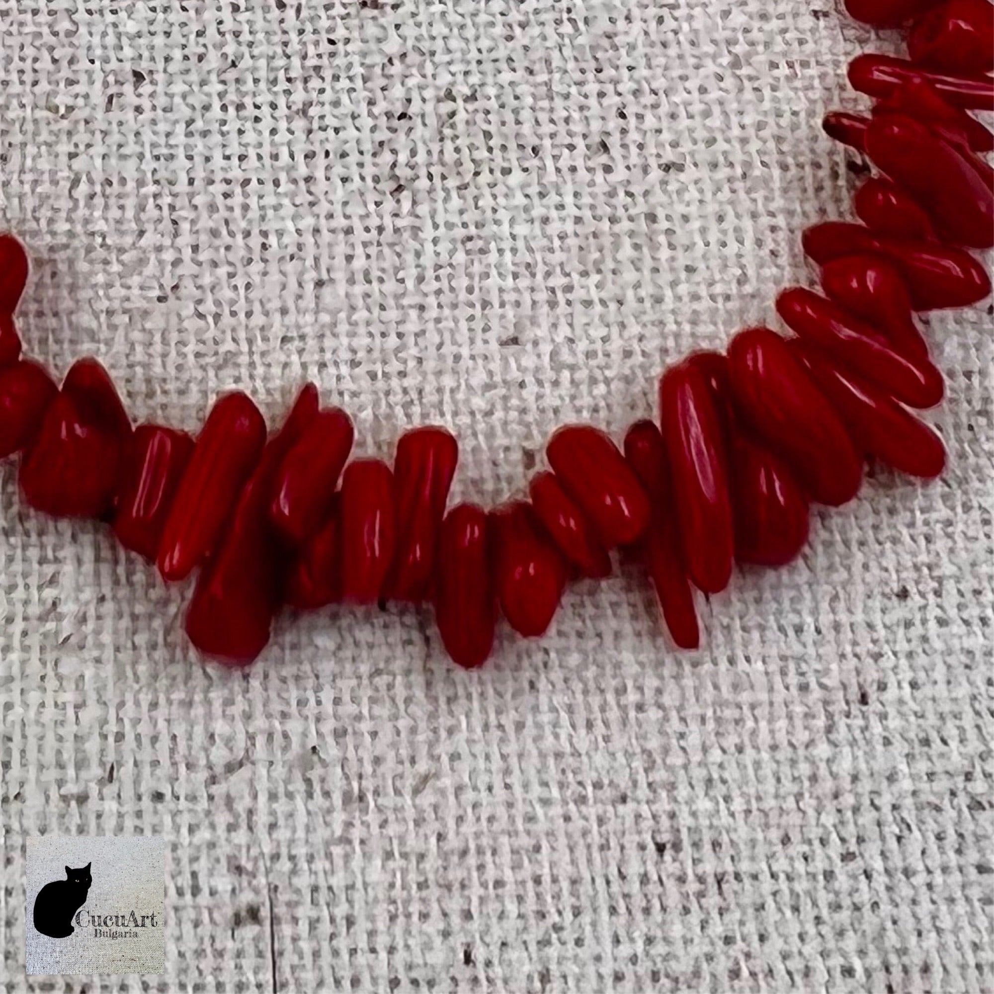 Detalle de las cuentas de coral