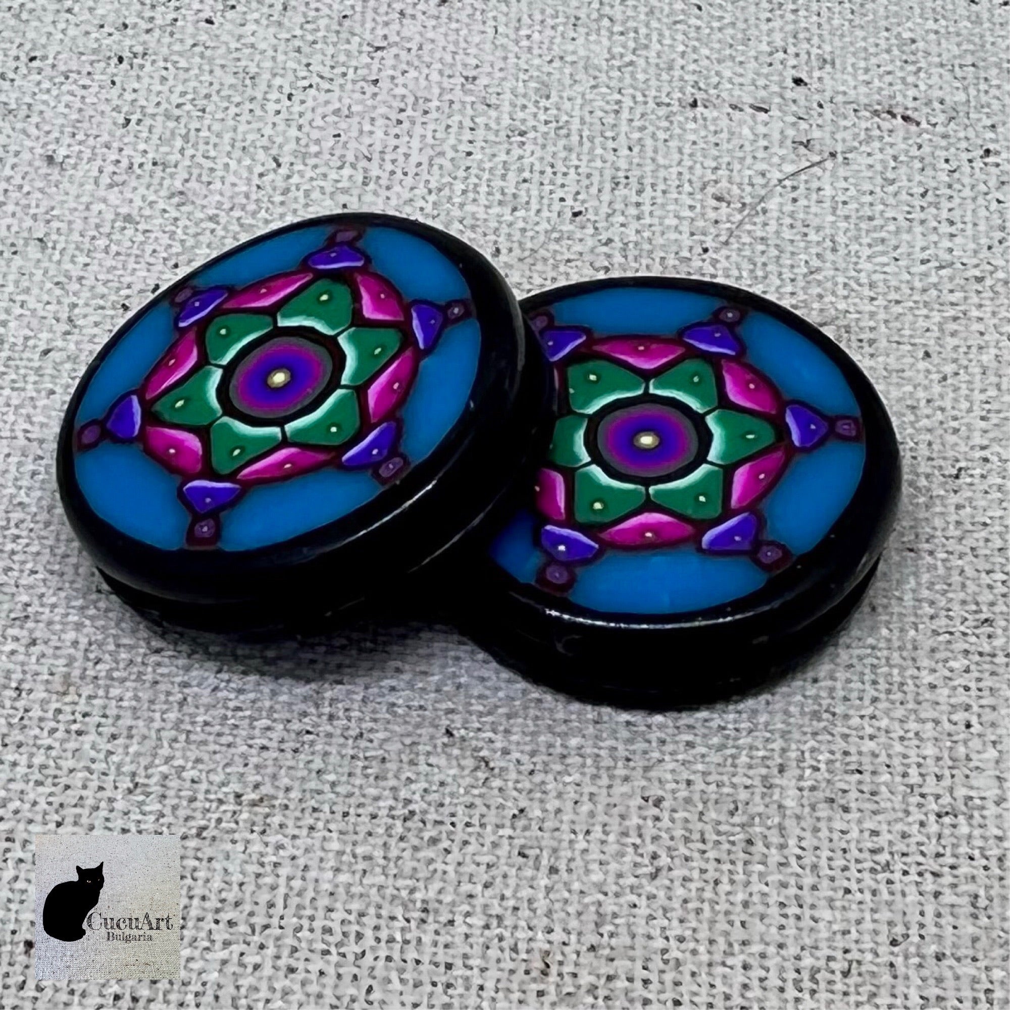 Detalle de las piezas de arcilla polimérica