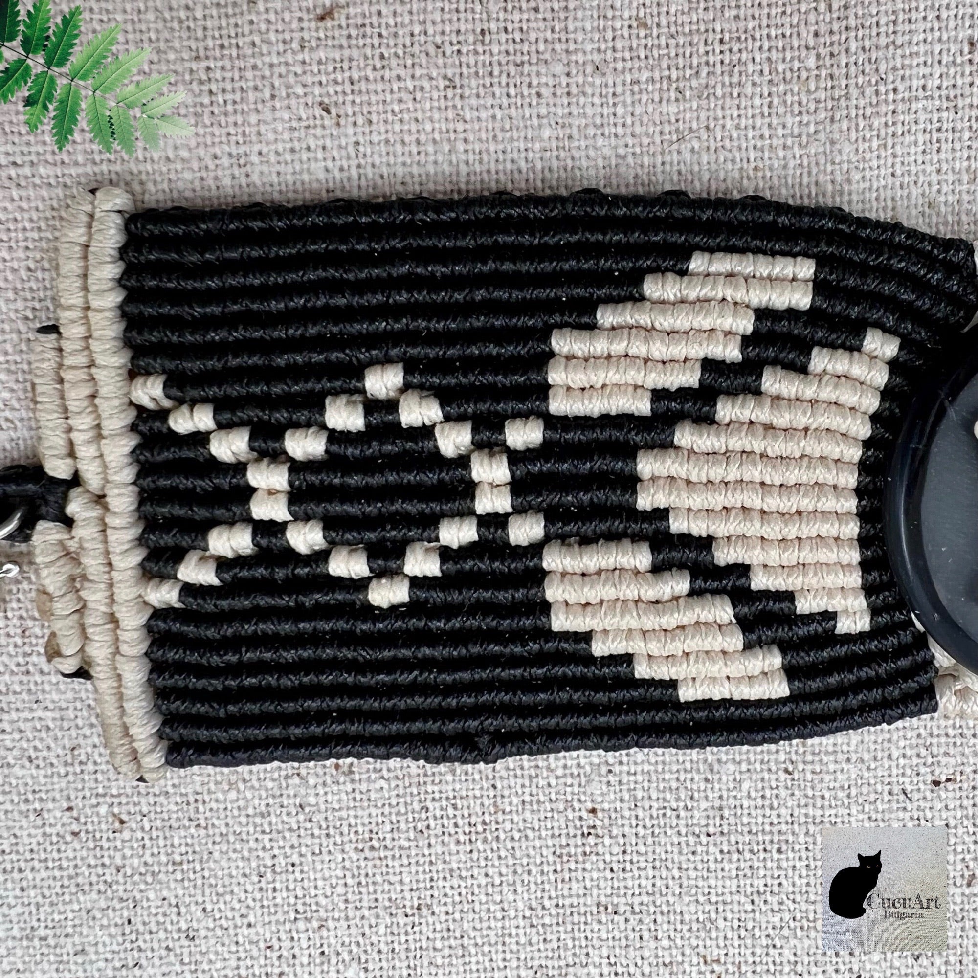 Detalle del trabajo con macramé