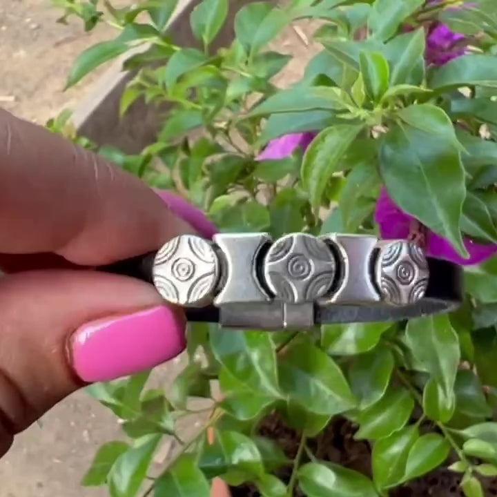 Vídeo con detalles de la pulsera