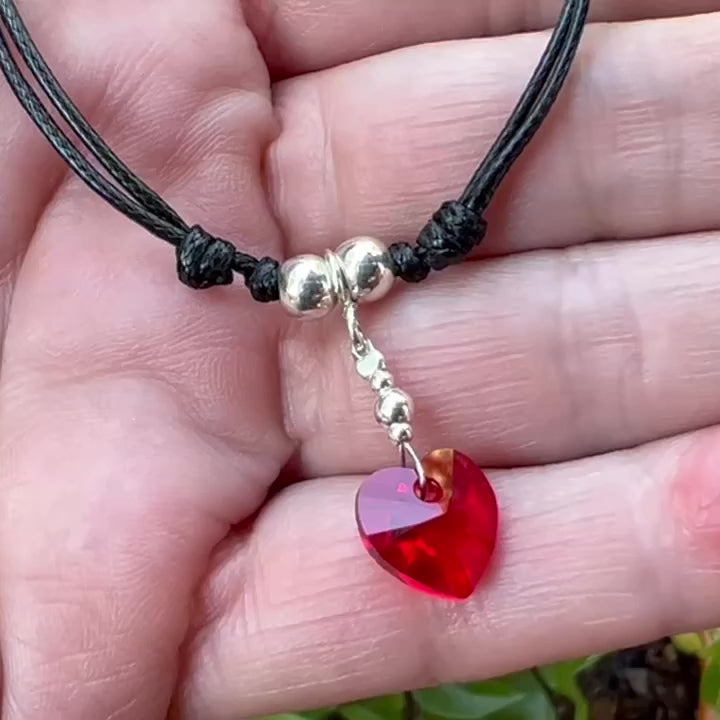 Pulsera “Corazón” de Plata de Ley y Cristal Tallado. Hecho a mano por CucuArt