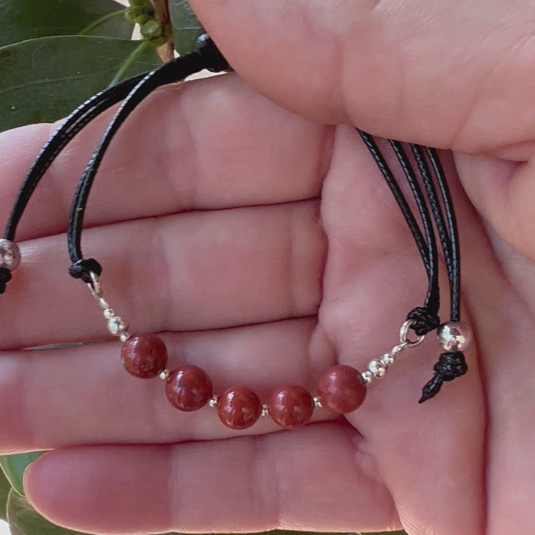 Vídeo con detalles de la pulsera